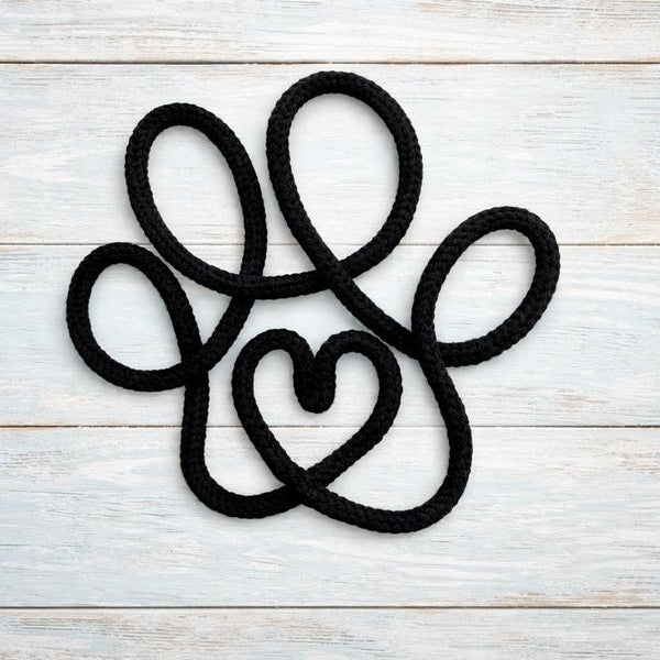 Knitted Wire Paw Print Sign