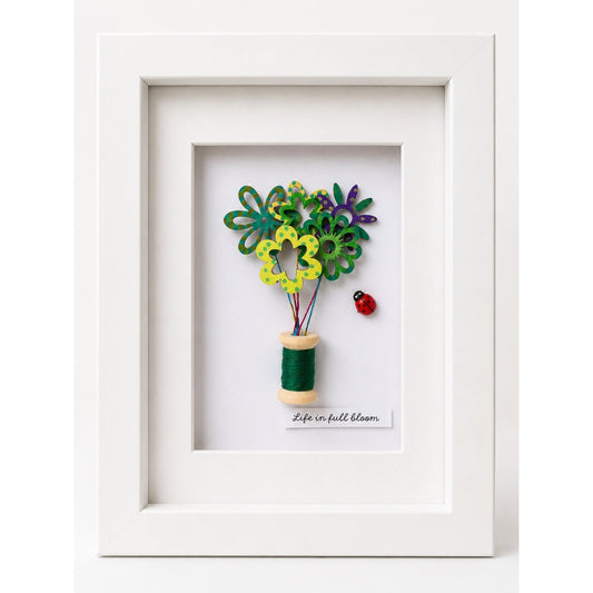 7x5" Life in full bloom Wooden Flower & Bobbin Framed Picture - Gigglypix